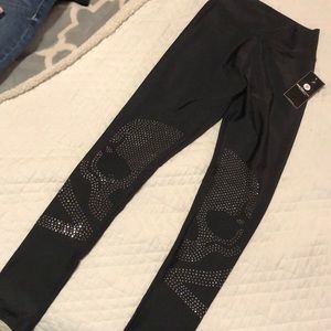 Electric Yoga Skull Studded Leggings